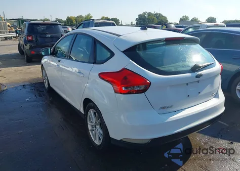 2016 Ford Focus Se z USA, uszkodzony, nr VIN 1FADP3K2XGL219401